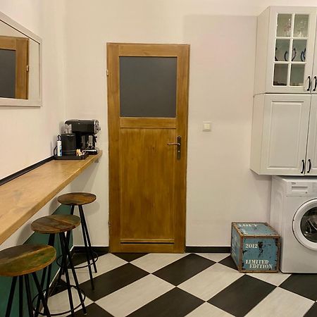 קרקוב Topolove Rooms & Apartments מראה חיצוני תמונה