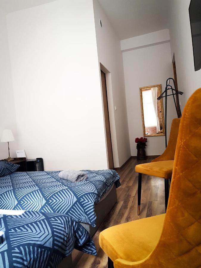 קרקוב Topolove Rooms & Apartments מראה חיצוני תמונה