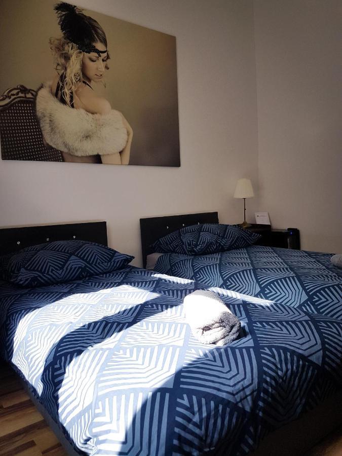 קרקוב Topolove Rooms & Apartments מראה חיצוני תמונה