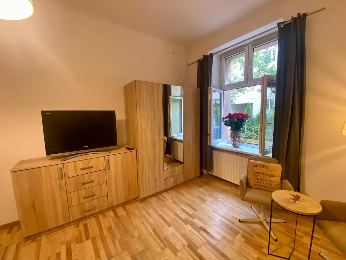 קרקוב Topolove Rooms & Apartments מראה חיצוני תמונה