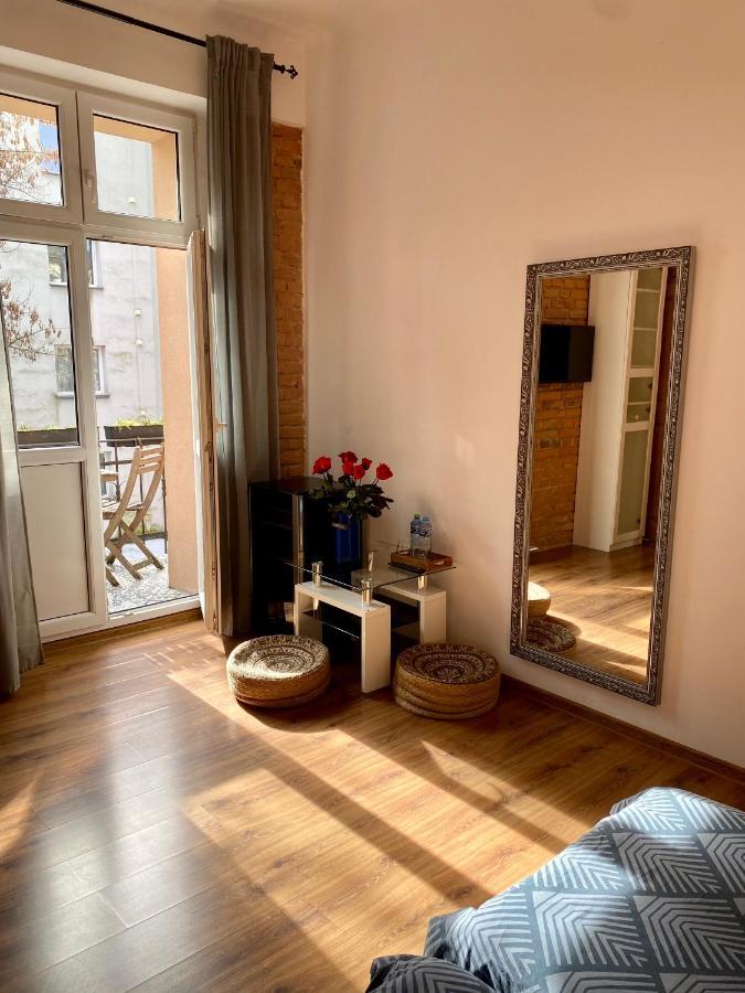קרקוב Topolove Rooms & Apartments מראה חיצוני תמונה